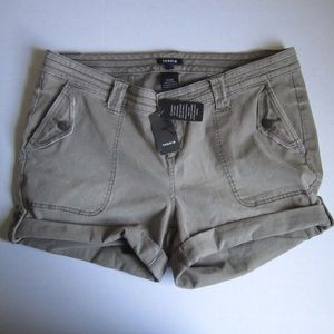 New Torrid Morel Wash Military Short Sz. 14